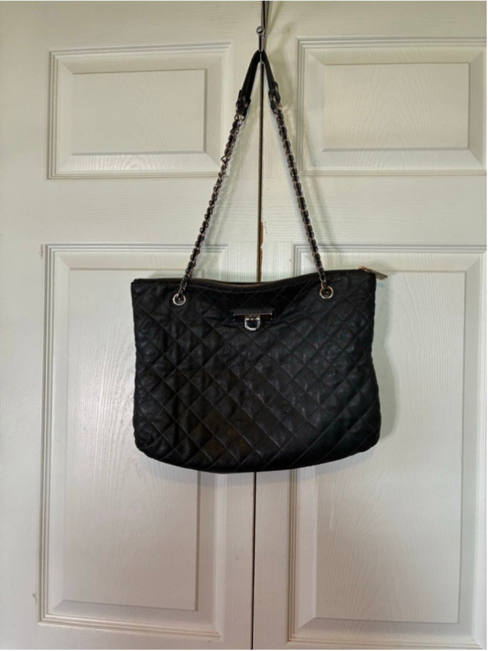 Women's DKNY Black Quilted Shoulder Bag One Size